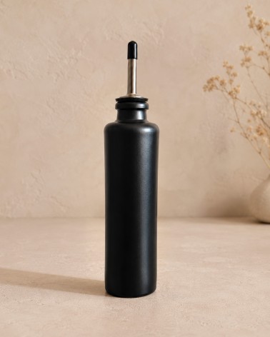 Petite bouteille en grès noir 200 ml bec verseur argenté