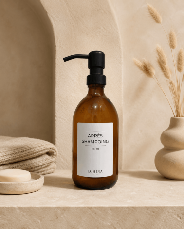 Distributeur en verre ambré pour produits de douche